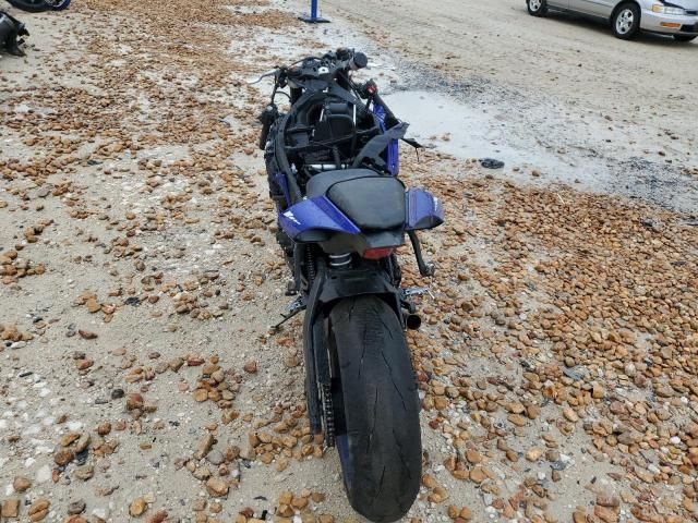 2024 Yamaha YZFR1