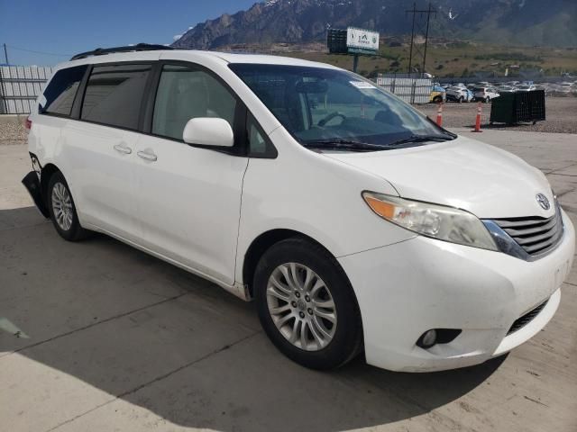 2012 Toyota Sienna XLE