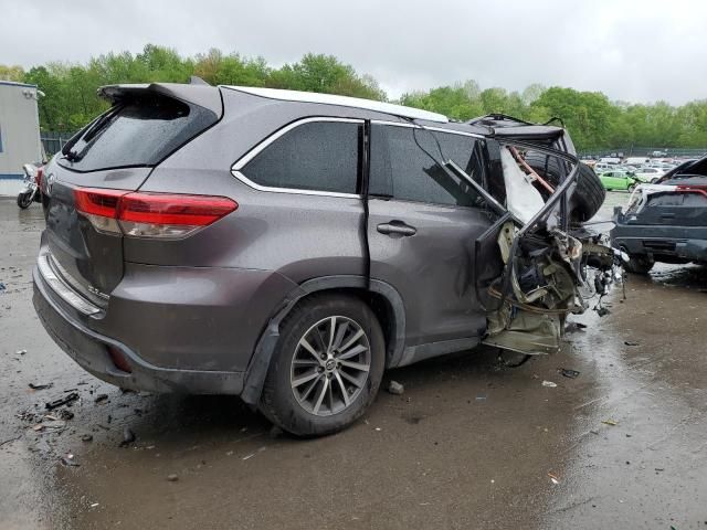 2019 Toyota Highlander SE