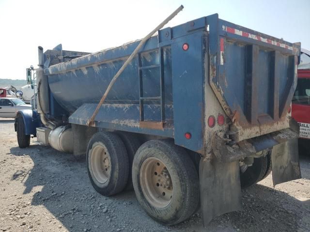 2001 Peterbilt 378