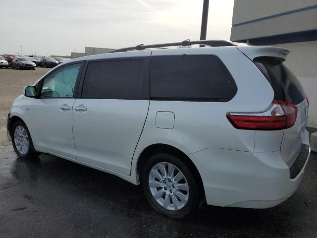 2016 Toyota Sienna XLE