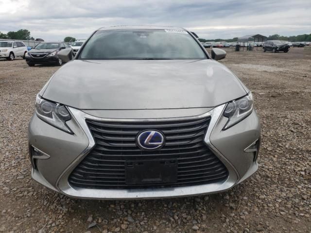 2018 Lexus ES 300H