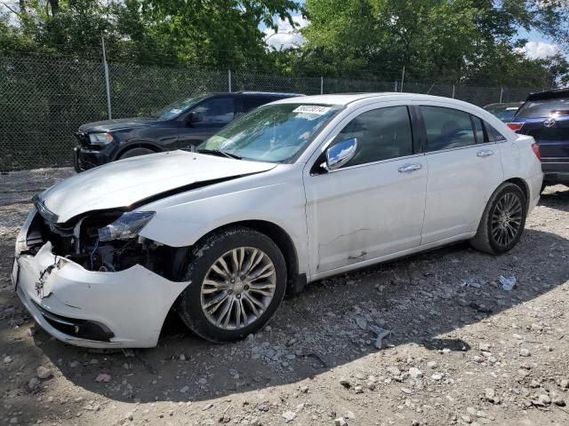 2013 Chrysler 200 Limited