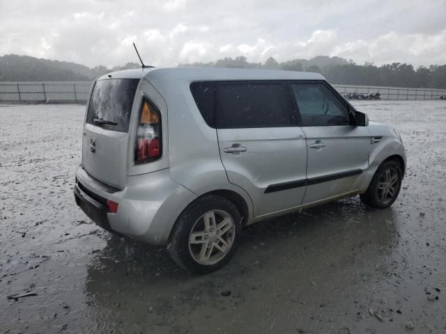 2011 KIA Soul +