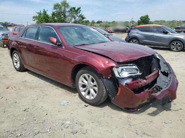 2019 Chrysler 300 Touring