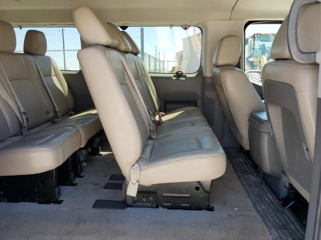 2015 Nissan NV 3500 S