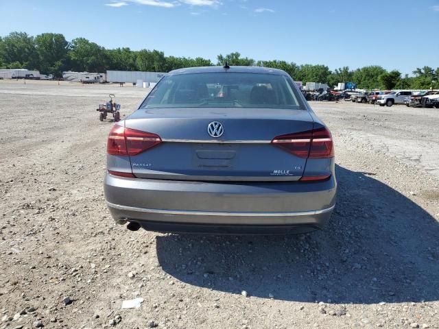 2017 Volkswagen Passat R-Line