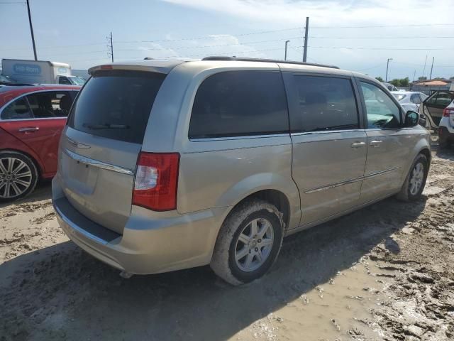 2012 Chrysler Town & Country Touring