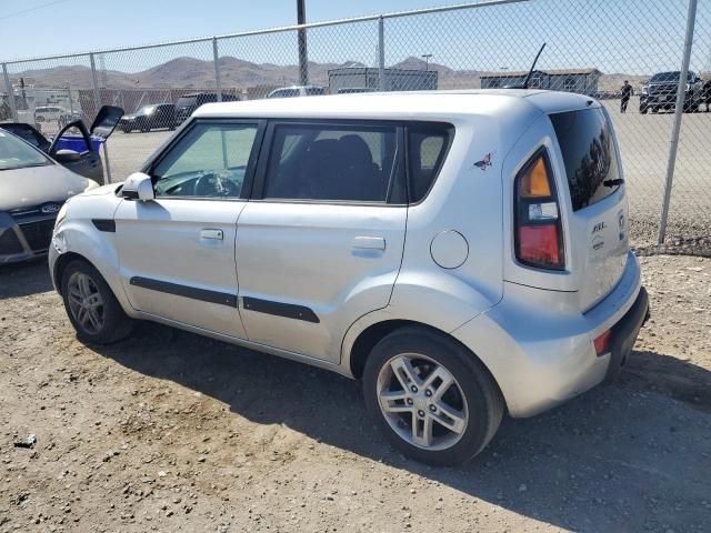 2010 KIA Soul +