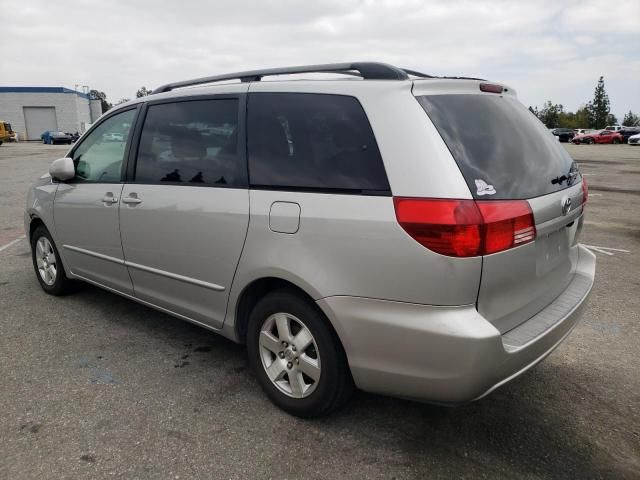 2004 Toyota Sienna XLE