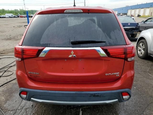 2016 Mitsubishi Outlander SE