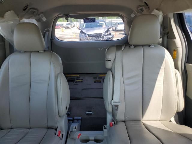 2014 Toyota Sienna XLE