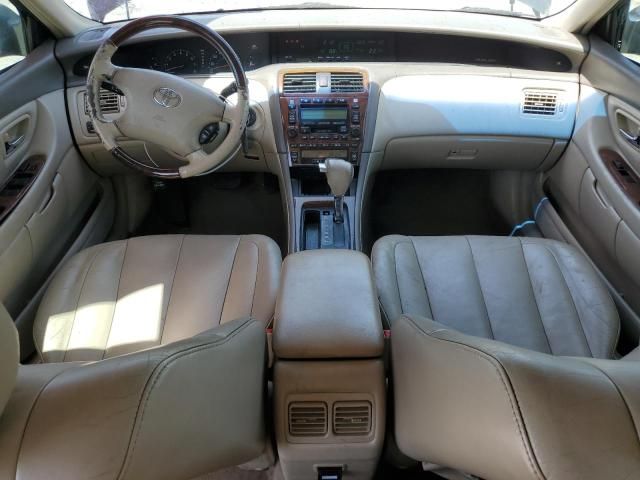 2004 Toyota Avalon XL