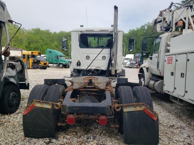 2016 Mack 600 CXU600