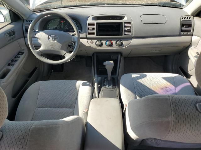 2004 Toyota Camry LE