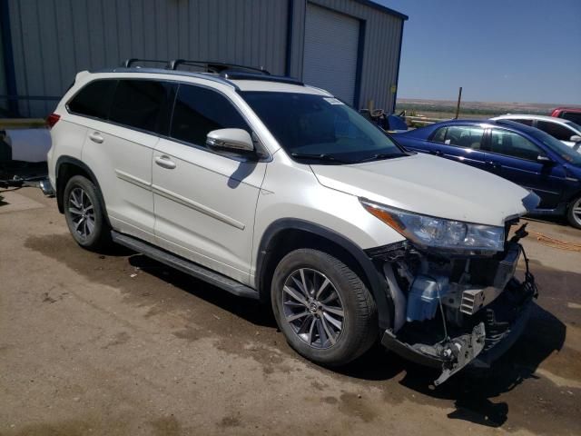 2018 Toyota Highlander SE