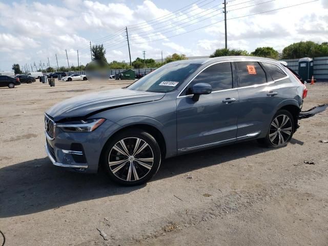 2022 Volvo XC60 B5 Inscription