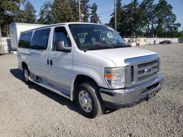 2011 Ford Econoline E350 Super Duty Wagon