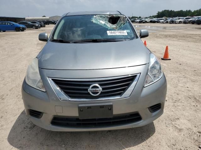 2013 Nissan Versa S