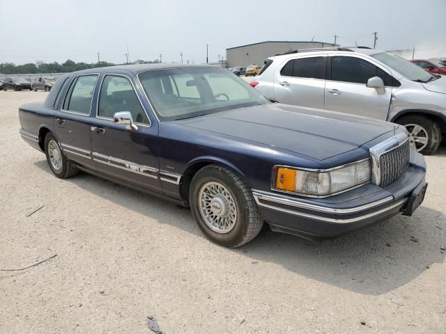 1994 Lincoln Town Car Signature