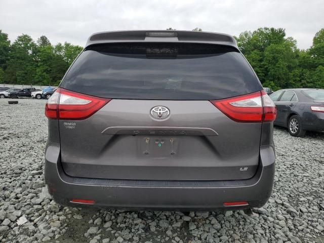 2015 Toyota Sienna LE