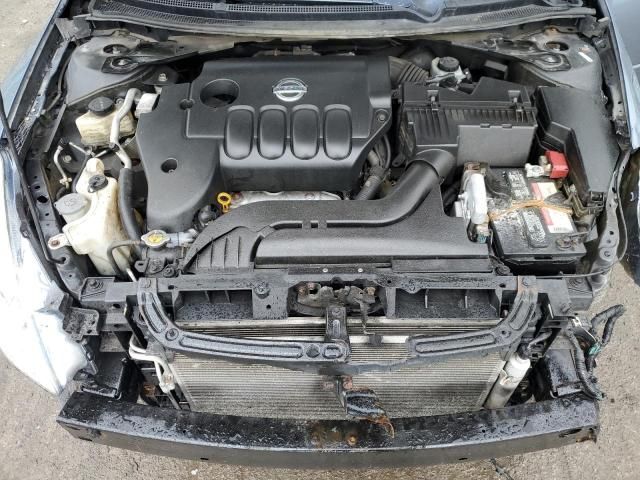 2010 Nissan Altima Base