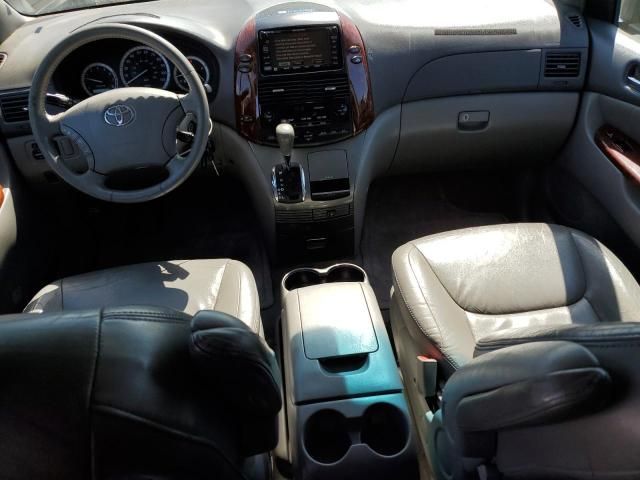 2004 Toyota Sienna XLE