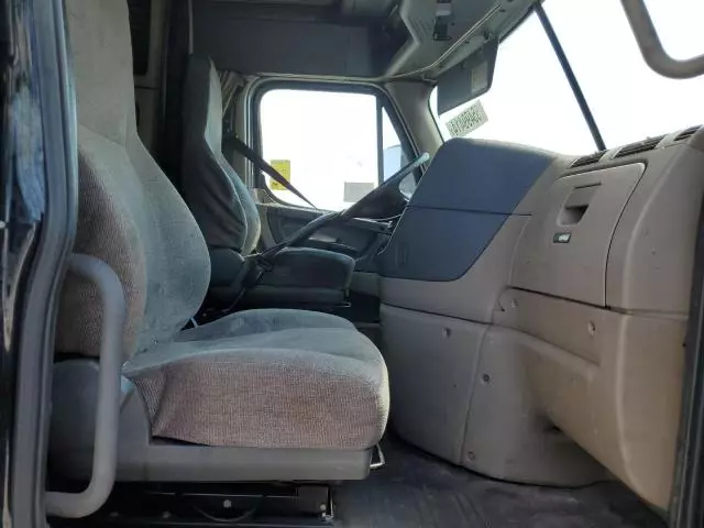 2014 Freightliner Cascadia 125