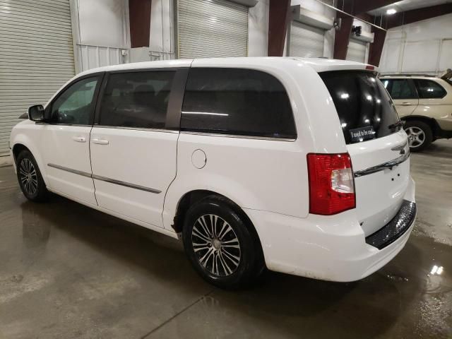 2014 Chrysler Town & Country S