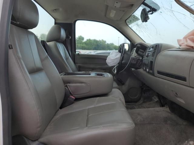 2013 Chevrolet Silverado C2500 Heavy Duty