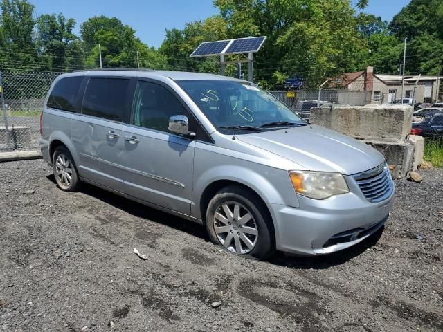 2011 Chrysler Town & Country Touring L