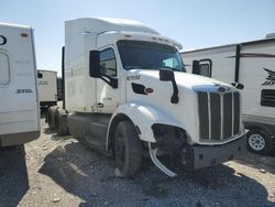 Salvage Trucks for sale at auction: 2018 Peterbilt 579