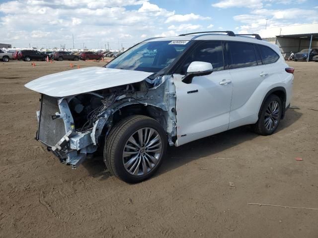 2021 Toyota Highlander Hybrid Platinum