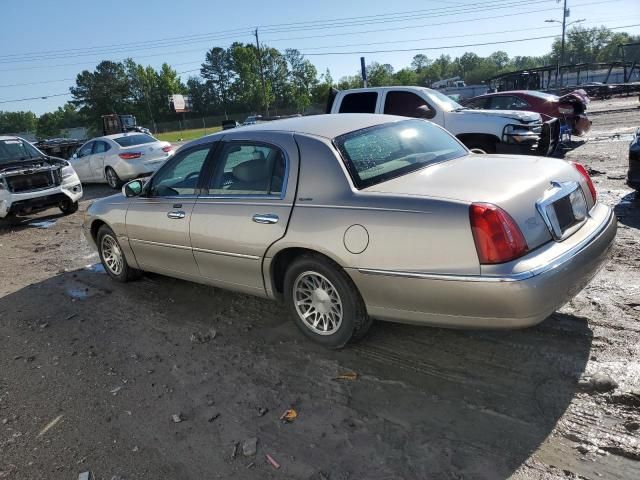 2001 Lincoln Town Car Signature