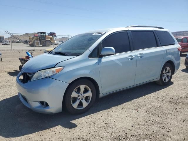 2015 Toyota Sienna LE