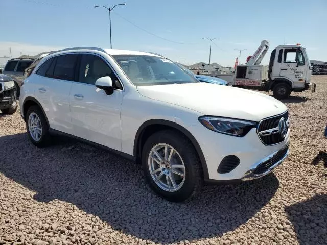 2024 Mercedes-Benz GLC 300