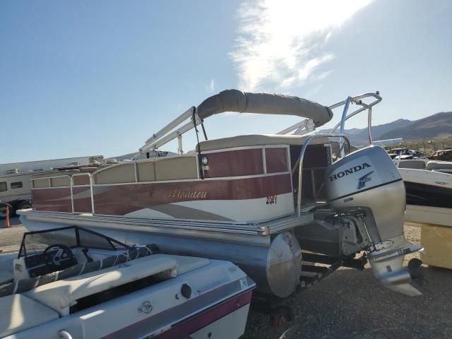 2012 Other 12 Manitou Pontoon Oasis 24