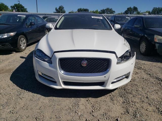 2017 Jaguar XJ