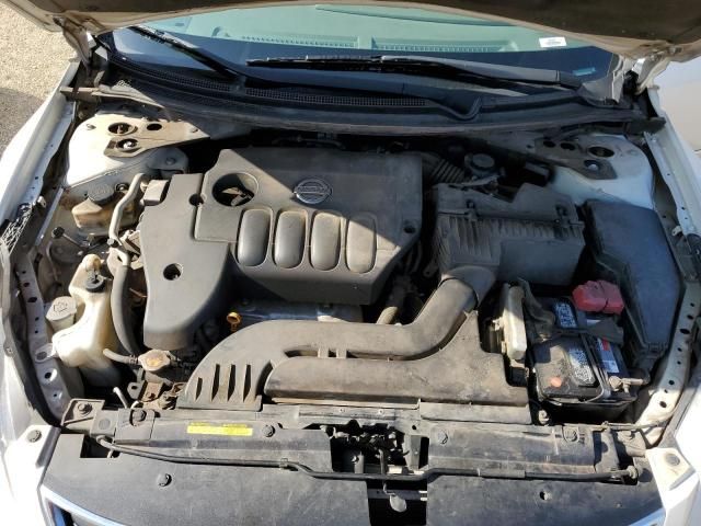 2010 Nissan Altima Base