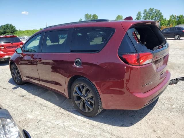 2020 Chrysler Pacifica Touring L Plus