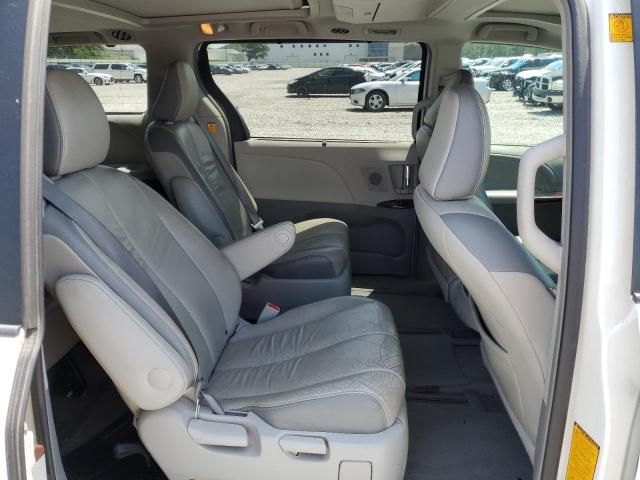 2012 Toyota Sienna XLE