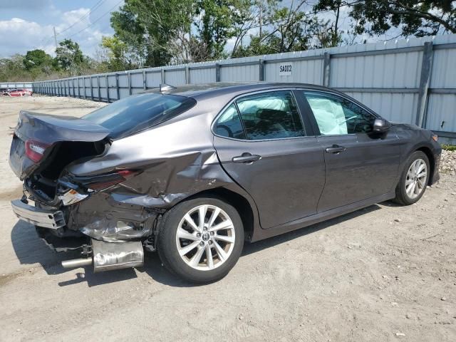 2022 Toyota Camry LE