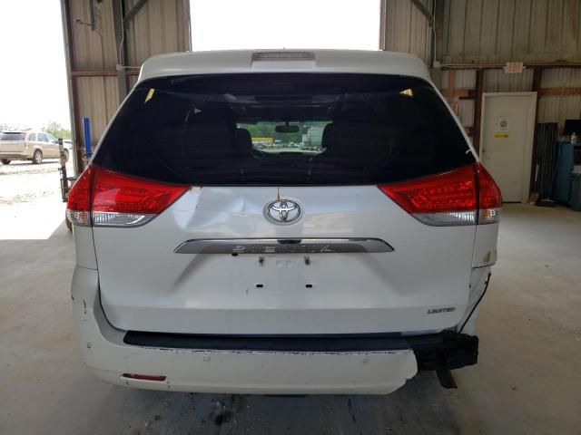 2012 Toyota Sienna XLE