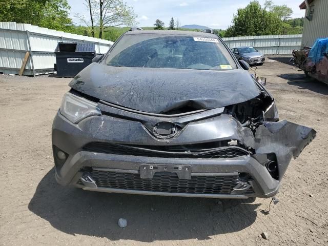 2018 Toyota Rav4 HV SE