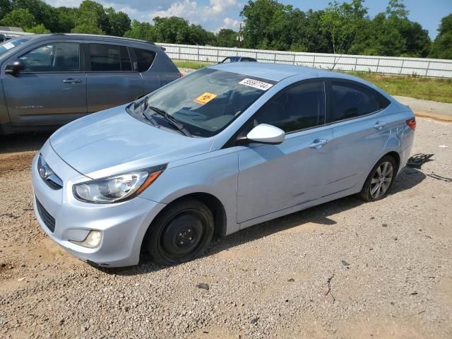 2012 Hyundai Accent GLS