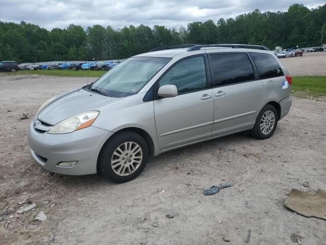 2008 Toyota Sienna XLE