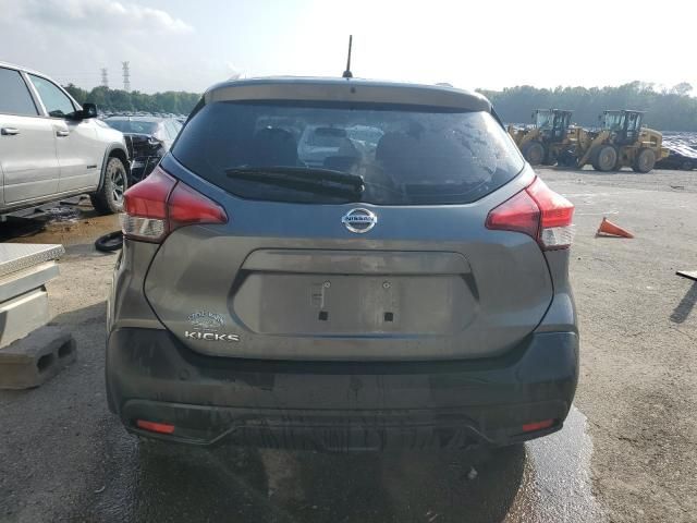 2019 Nissan Kicks S