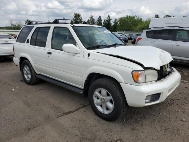 2000 Nissan Pathfinder LE