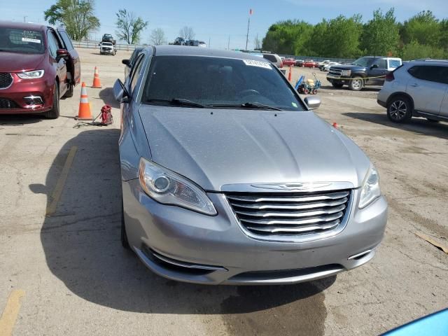 2013 Chrysler 200 Touring