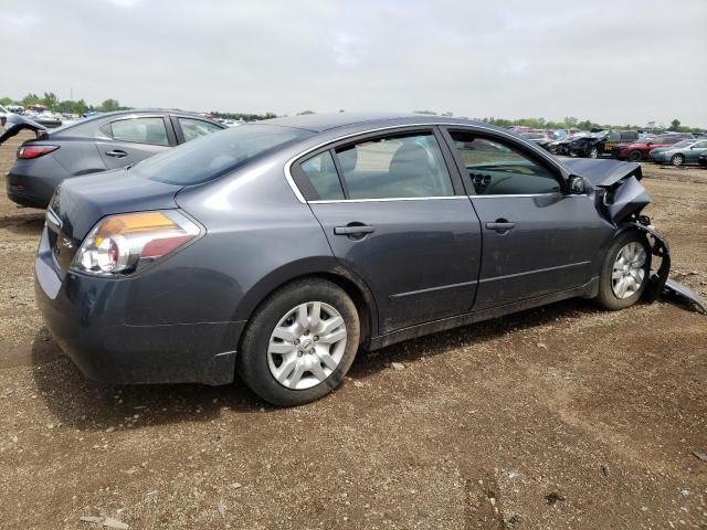 2010 Nissan Altima Base